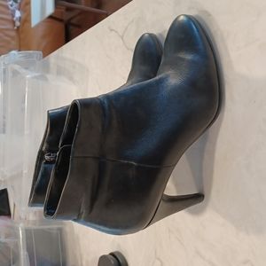 Ecco Heel Boots Size 8.5 US